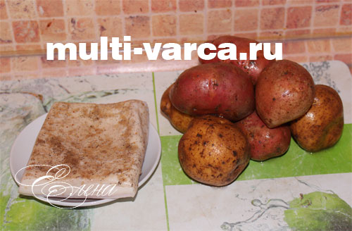 Смачна картопля із салом у мультиварці